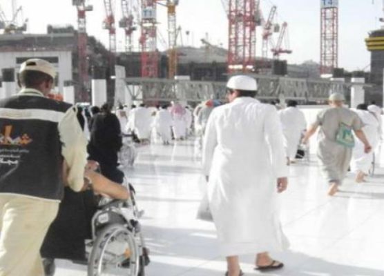 Tips Umroh untuk Lansia Agar Ibadah Tetap Nyaman - salma tour