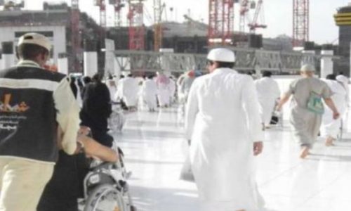 Tips Umroh untuk Lansia Agar Ibadah Tetap Nyaman - salma tour